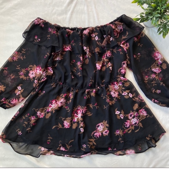 Lane Bryant Floral Convertible Ruffle Top - Picture 2 of 8